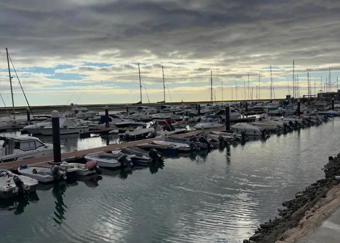 Modern Luxury With Pool And Ocean View Appartement *