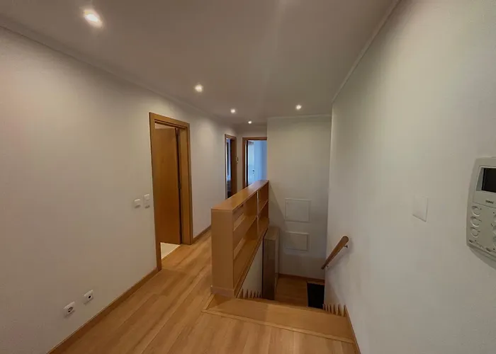 Modern Luxury With Pool And Ocean View *